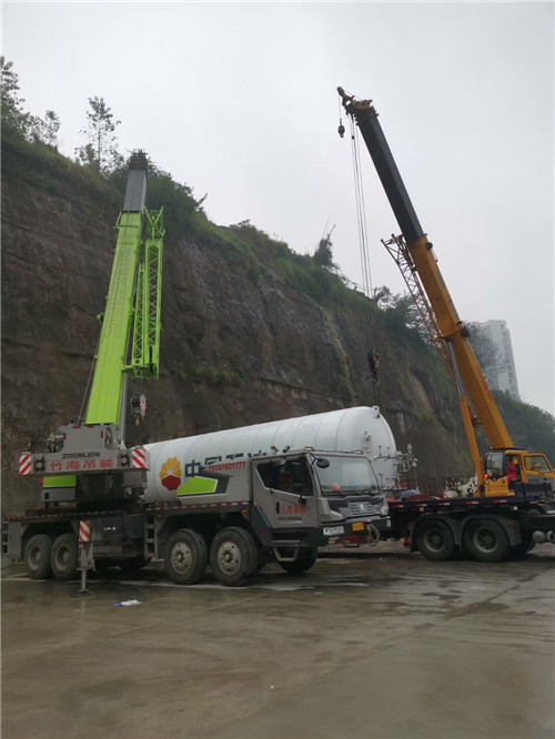 景宁“不怕风雨冻”—— 吊车的 “恶劣环境适应” 技术